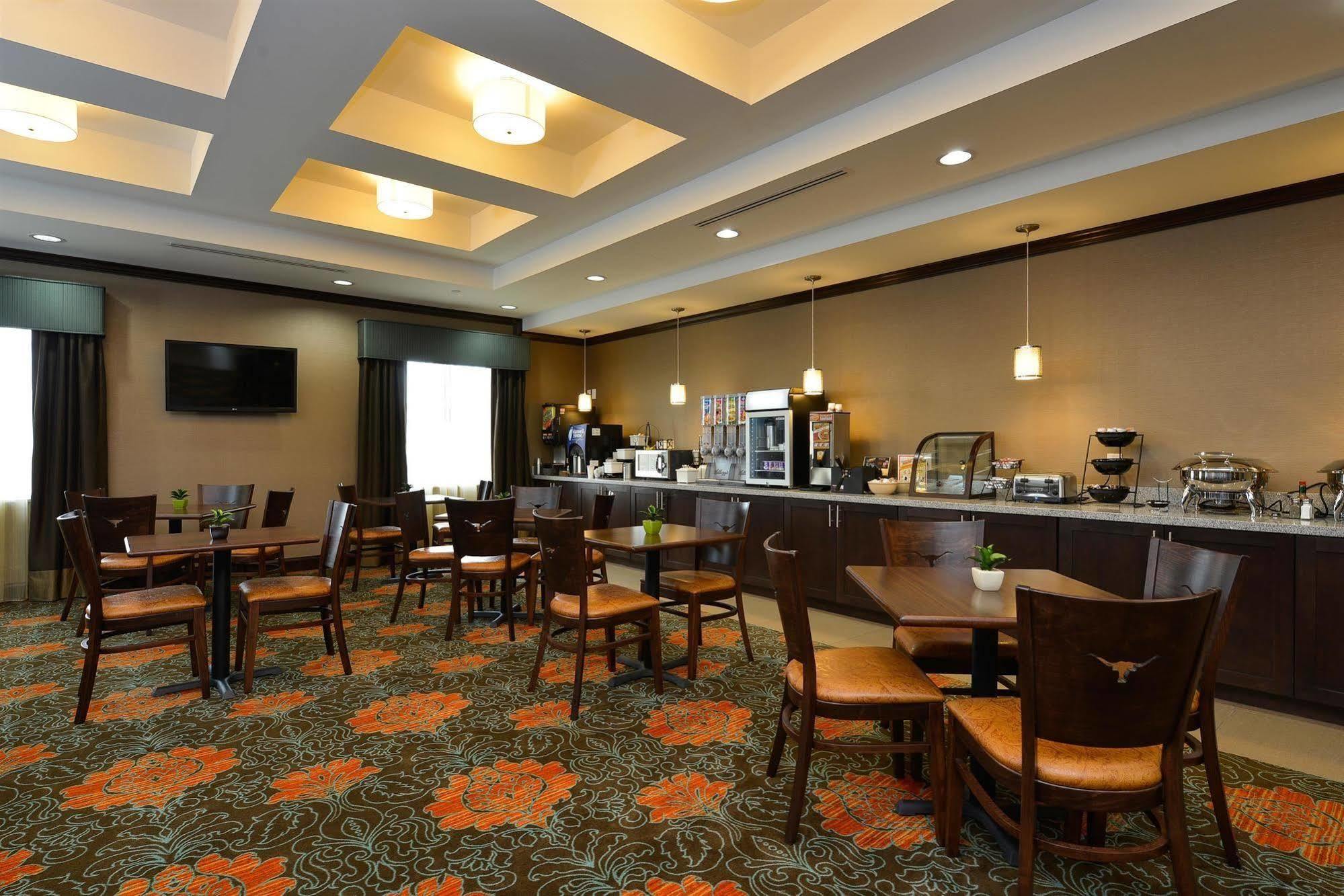 Best Western Plus Longhorn Inn & Suites Luling Exterior foto